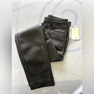 Brand new never worn Aritzia Melina pants